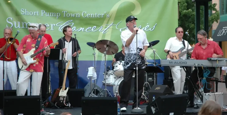 DSC_0149_Copyright2005-scaled